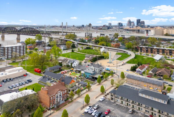 115 W Chestnut St Jeffersonville, IN 47130 - Residential real estate photography and video